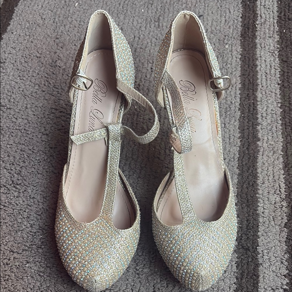 Gold Sparkle Heels for Special Occasions